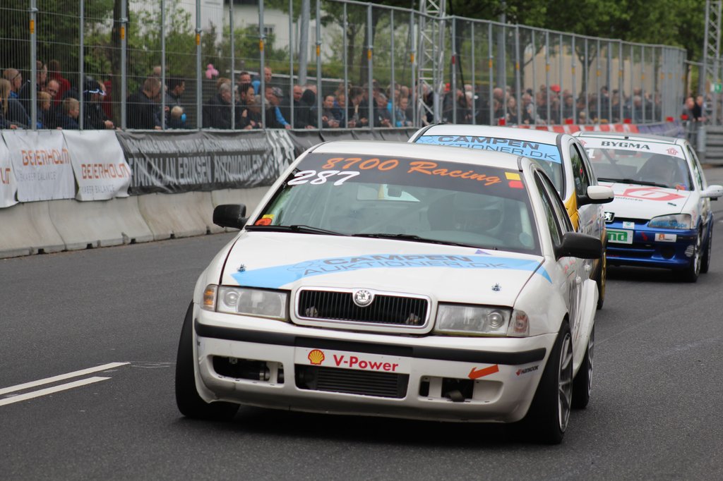 Frankie Jørgensen i en af feltets i alt 3 Skoda’er denne weekend. Han havde valgt at køre i en Skoda Octavia.
(Foto: JJ Media)